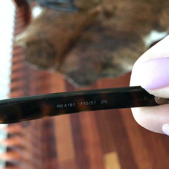 Rayban Wayfarer Sunglasses Polarized Tortoise - Picture 5 of 5